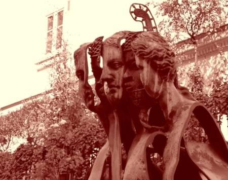 Comment le peuple allemand a-t-il réussi à choisir comme chef un dangereux psychopathe ? Et d'où venait ce besoin d'un guide ?